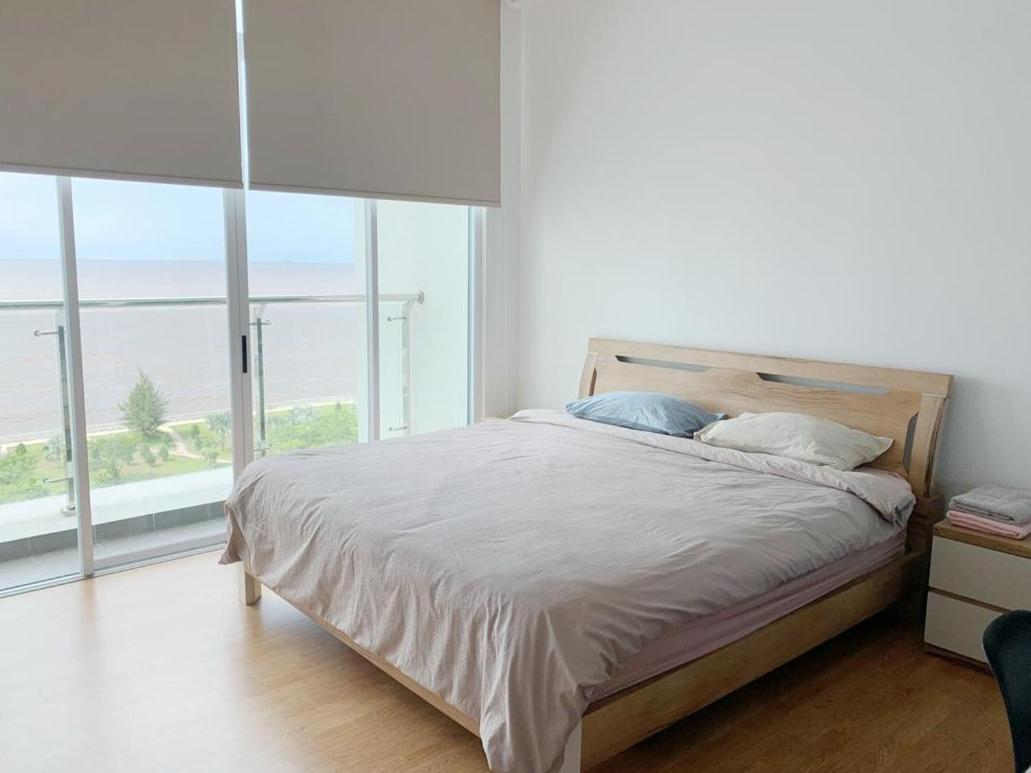 Bay Resort Condominium, 7, Beach-Front Sea View, 6-8 Pax Miri Zewnętrze zdjęcie